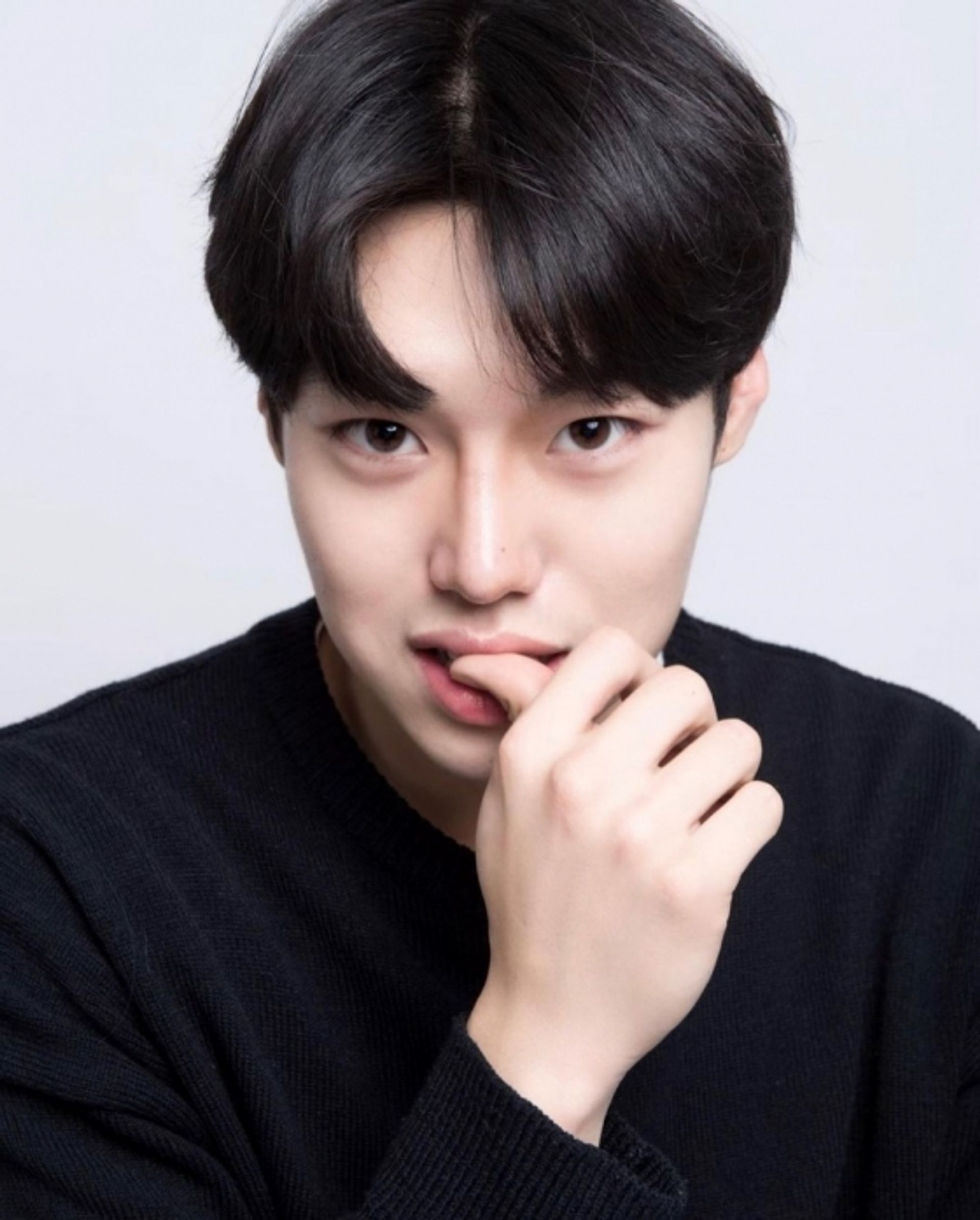 강동욱