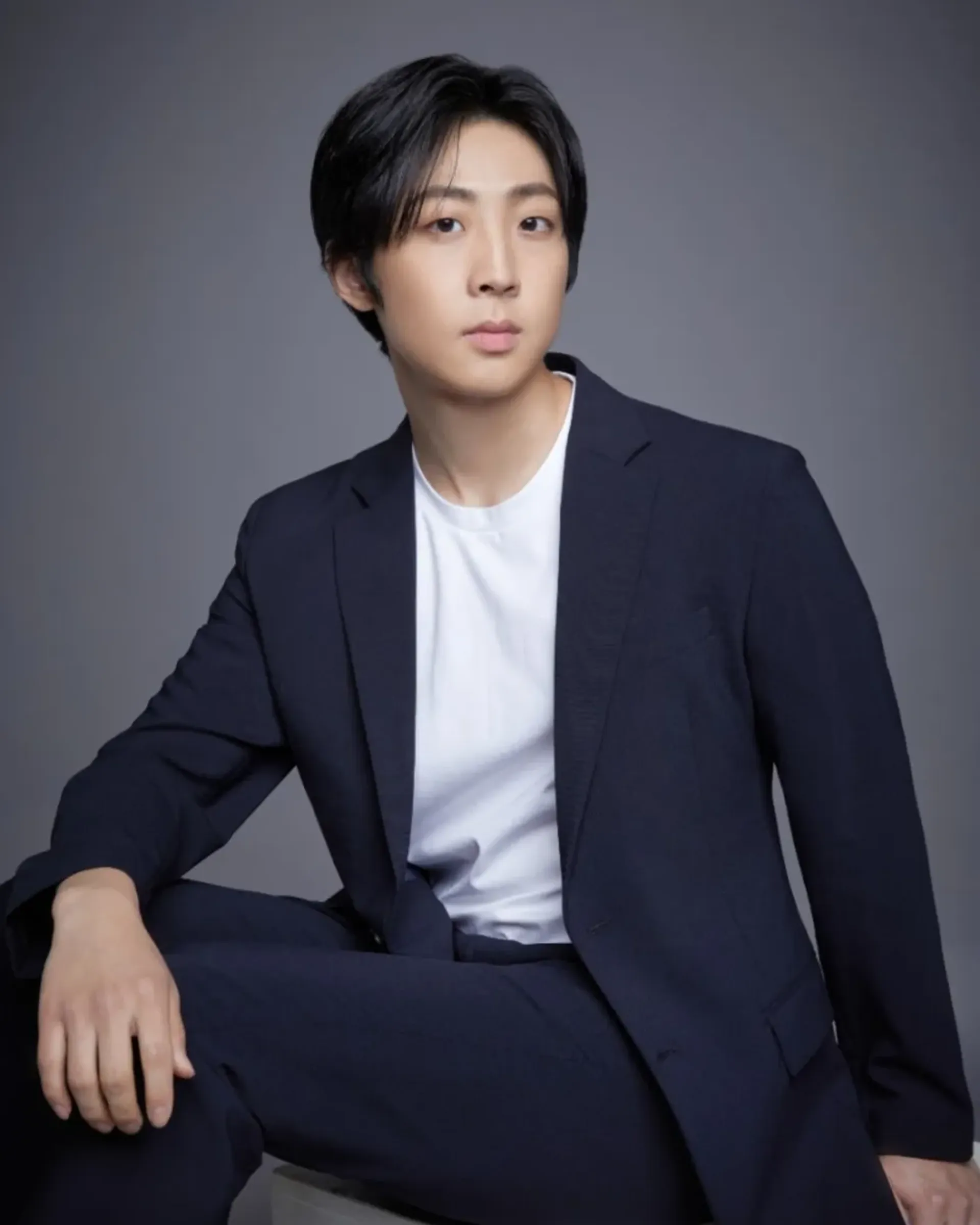 강현욱