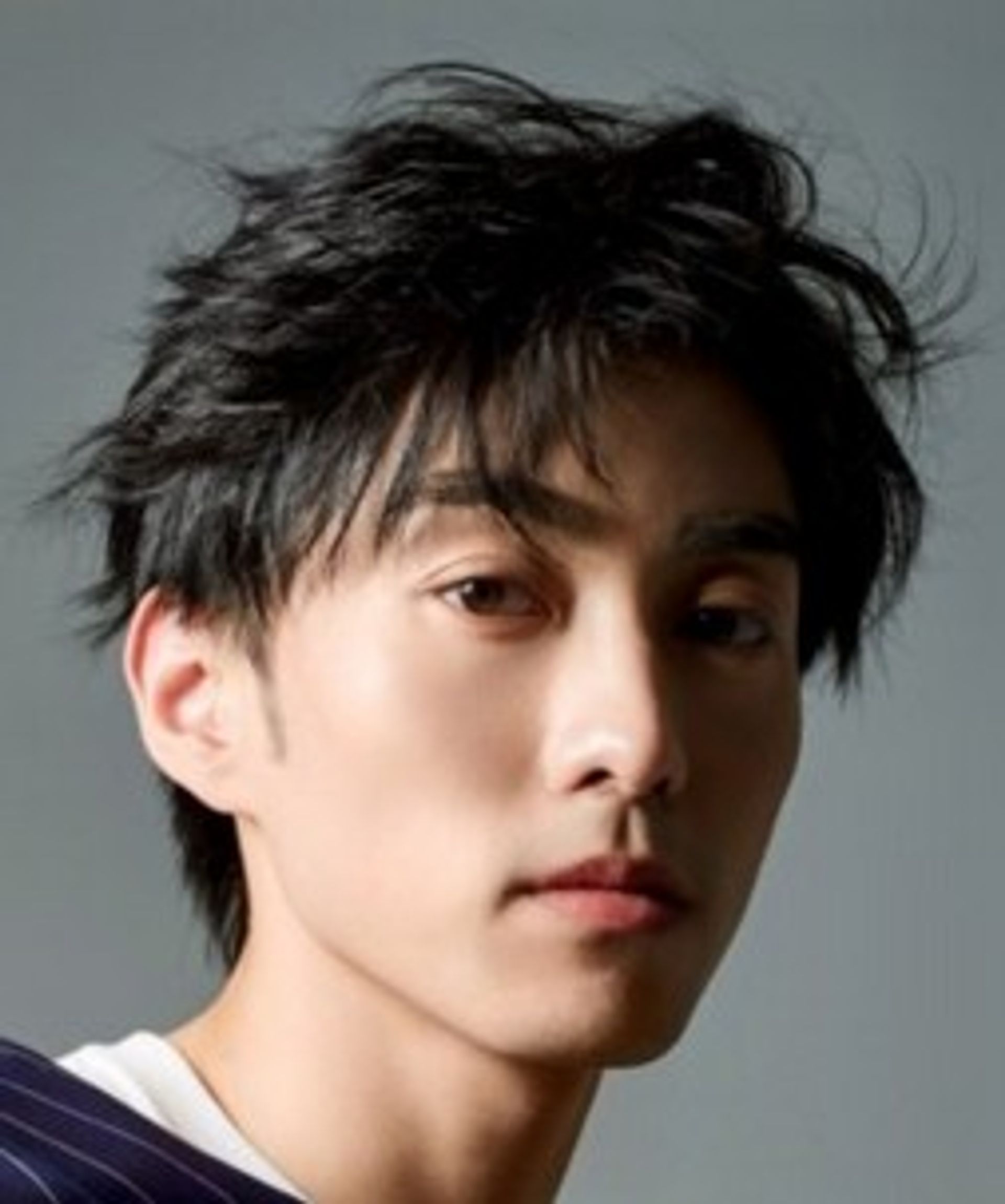 주초예