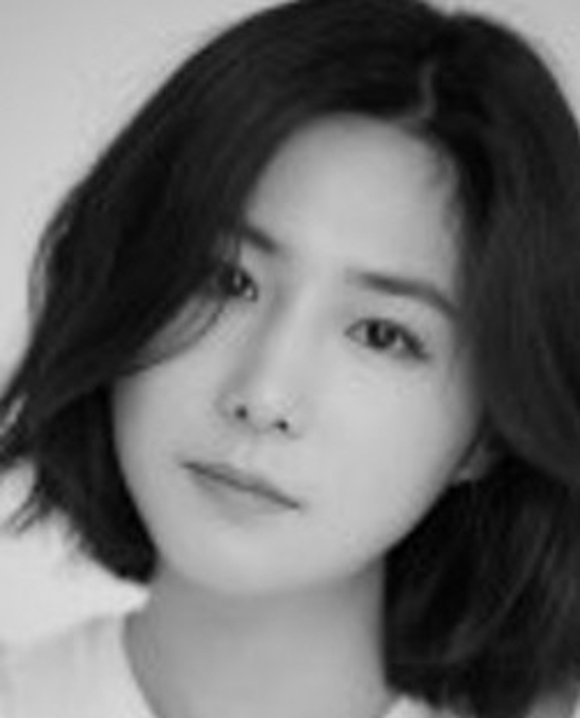 엄윤아