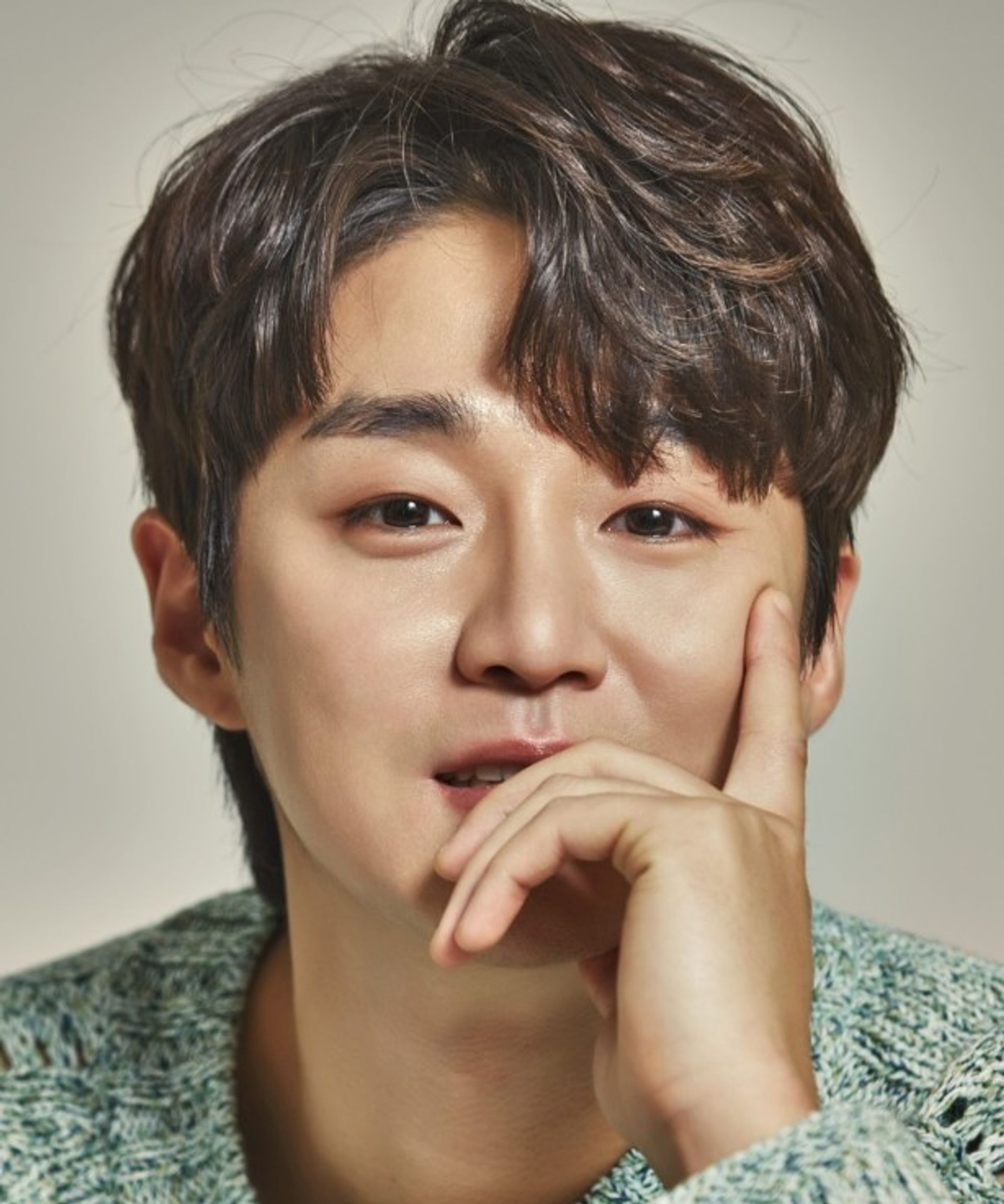 안주영