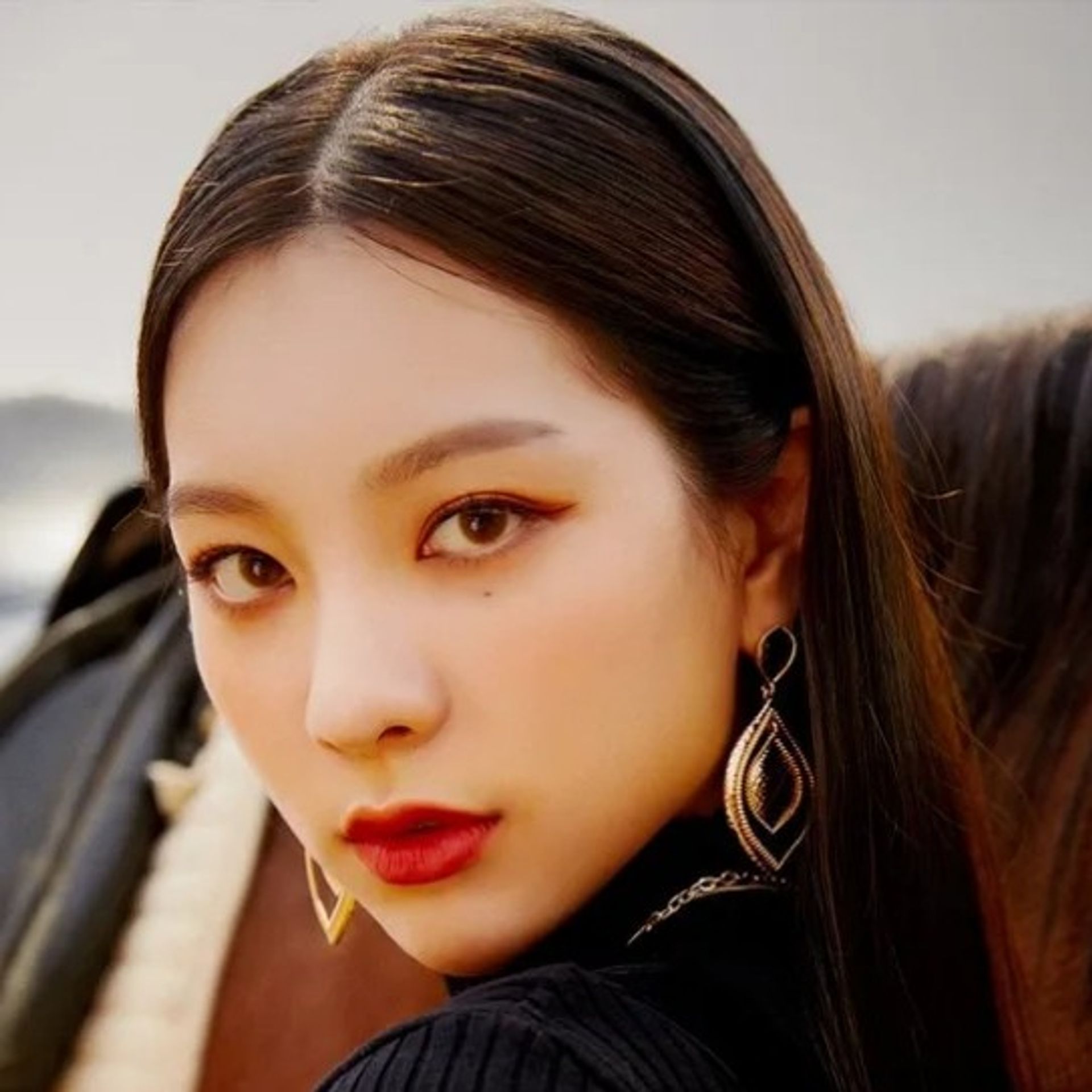 이연