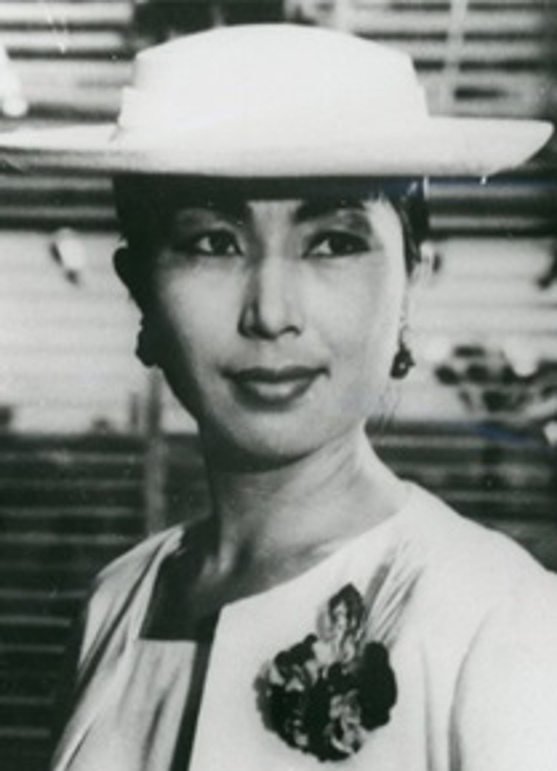 조미령