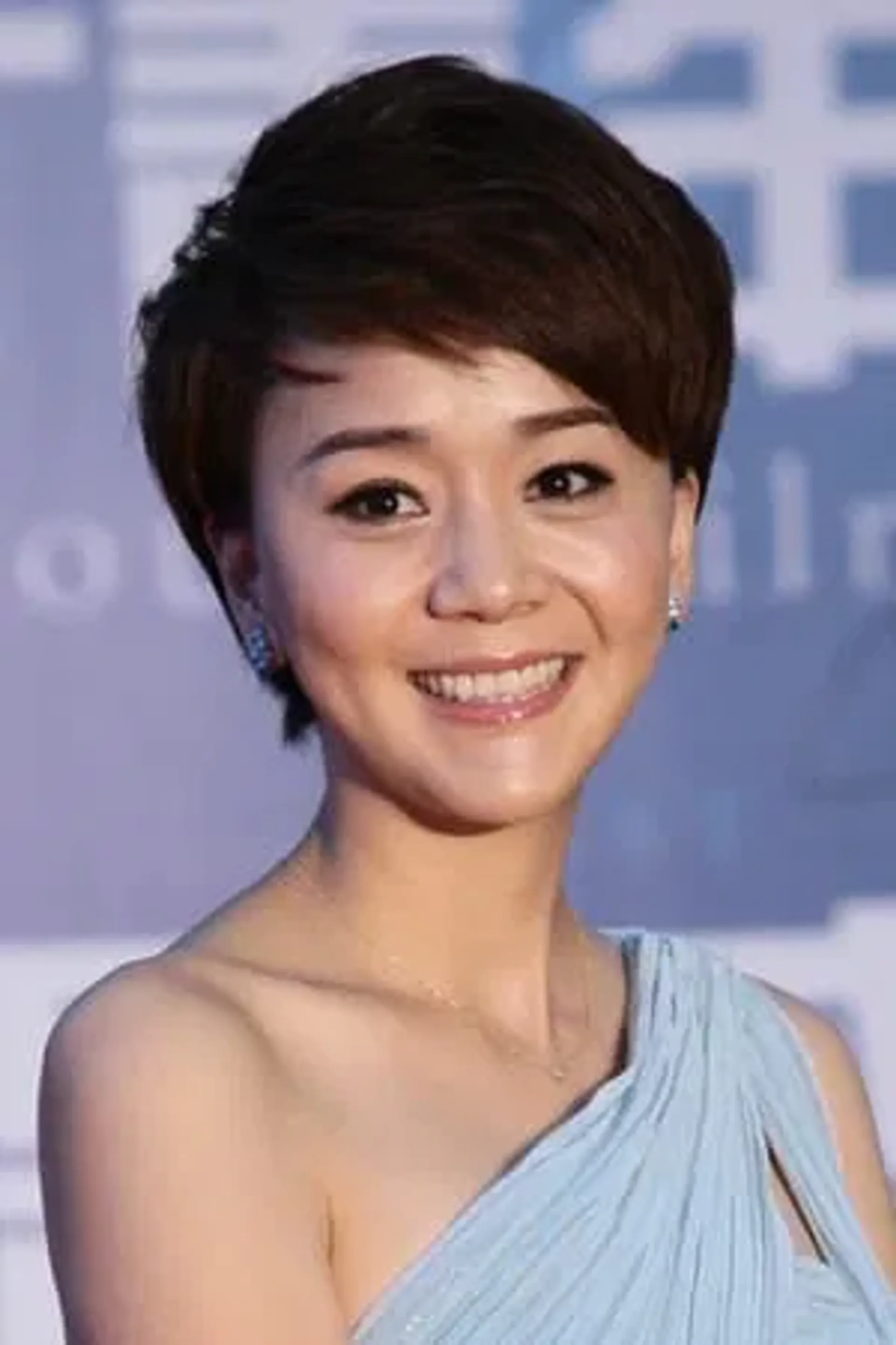 왕이난