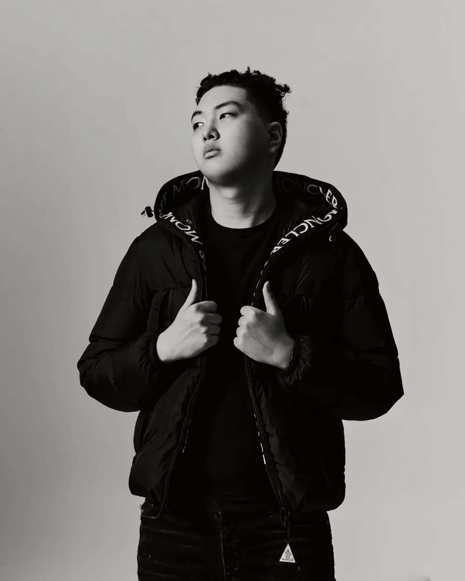 트레이 비