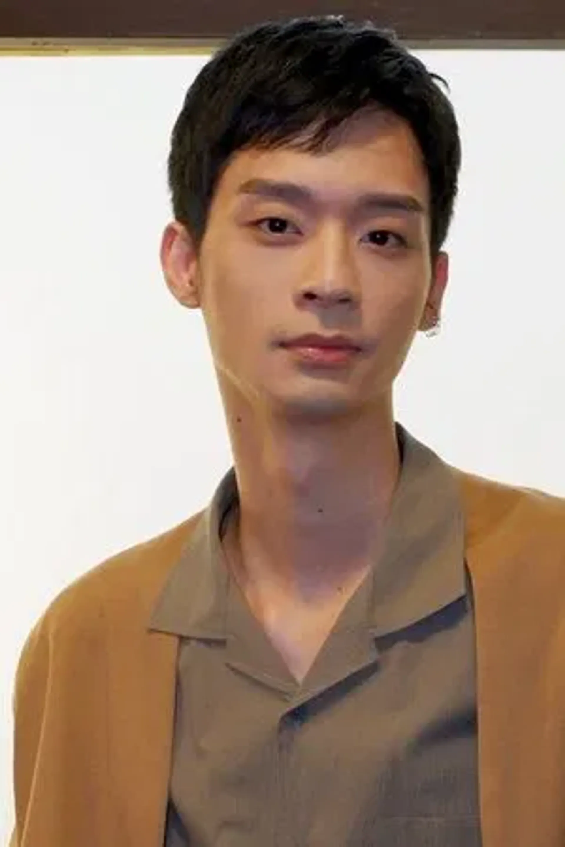 임지겸