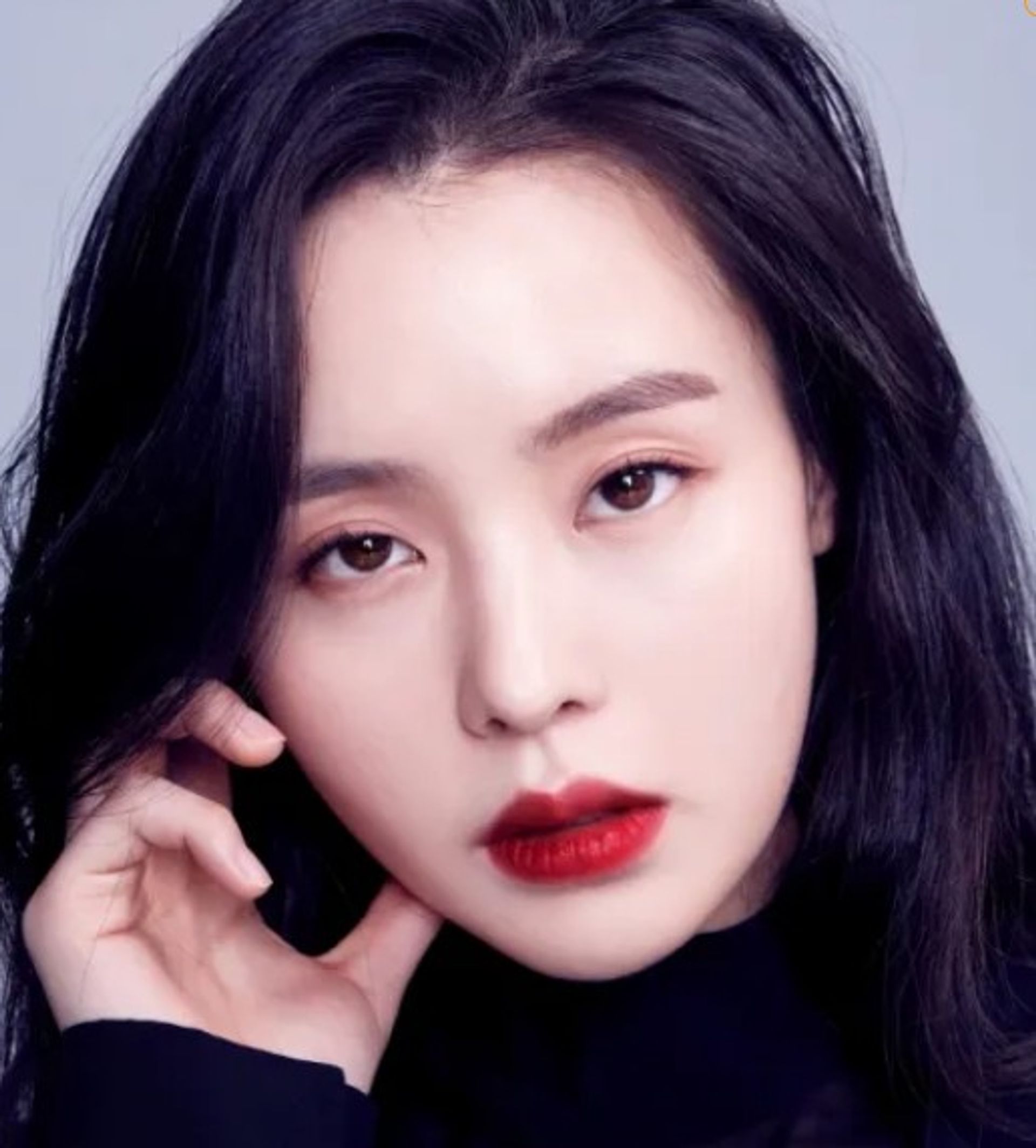 최윤라