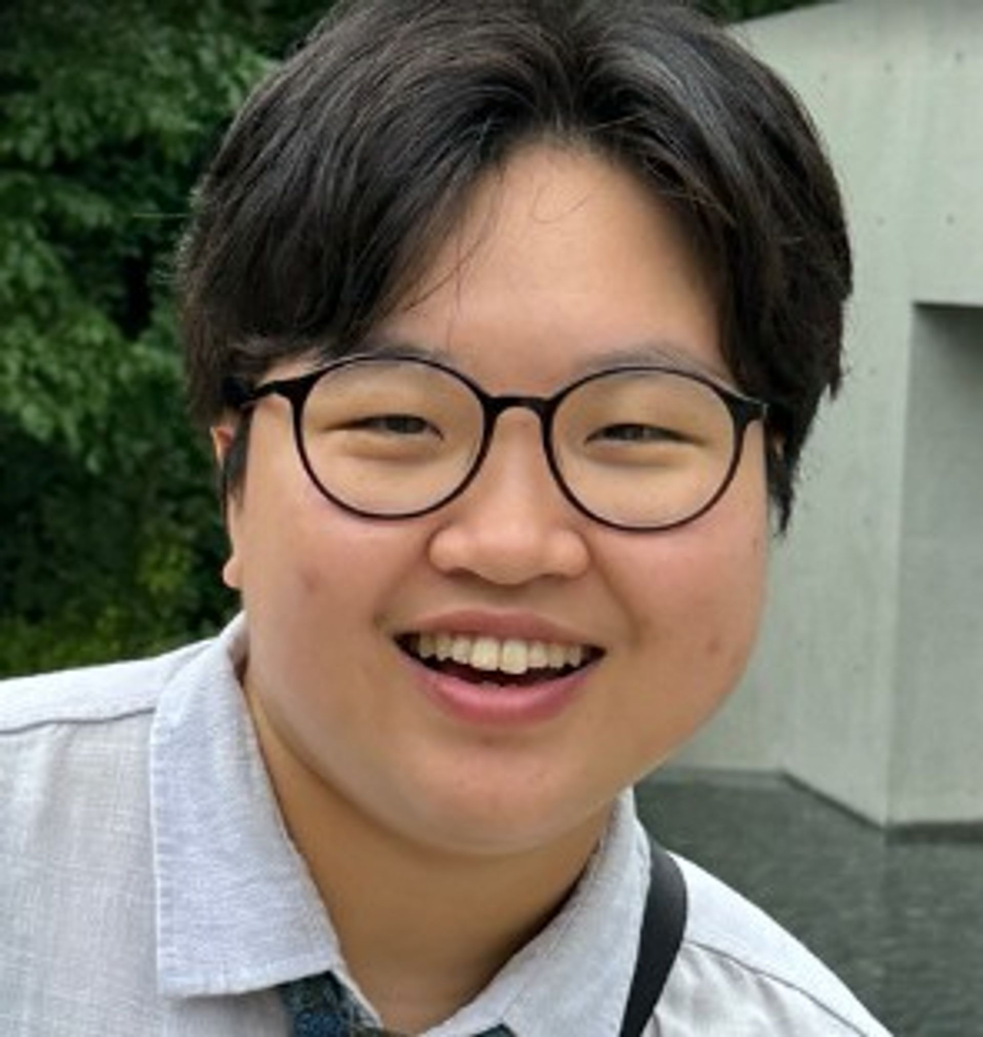 김세진