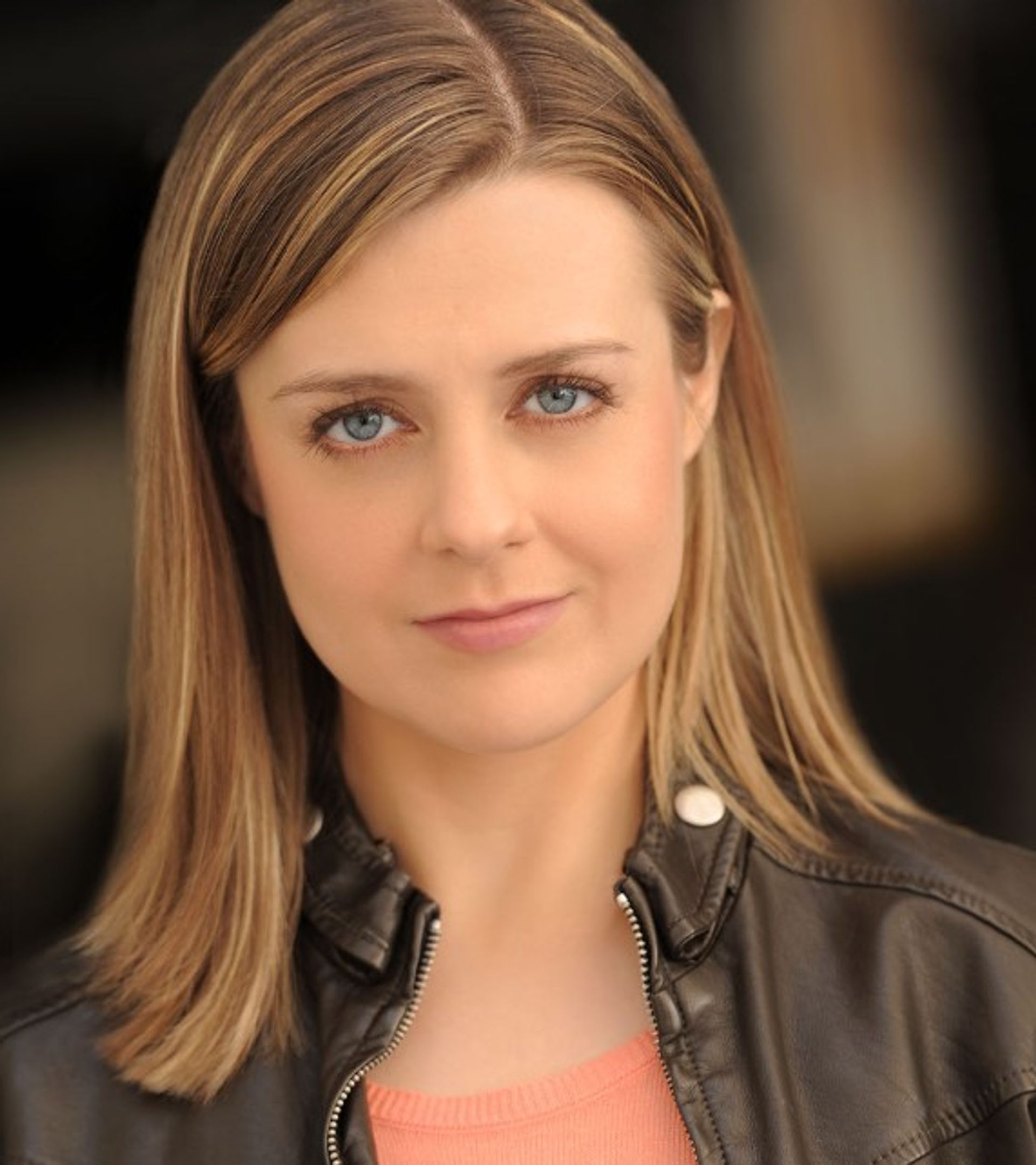 코트니 쇼