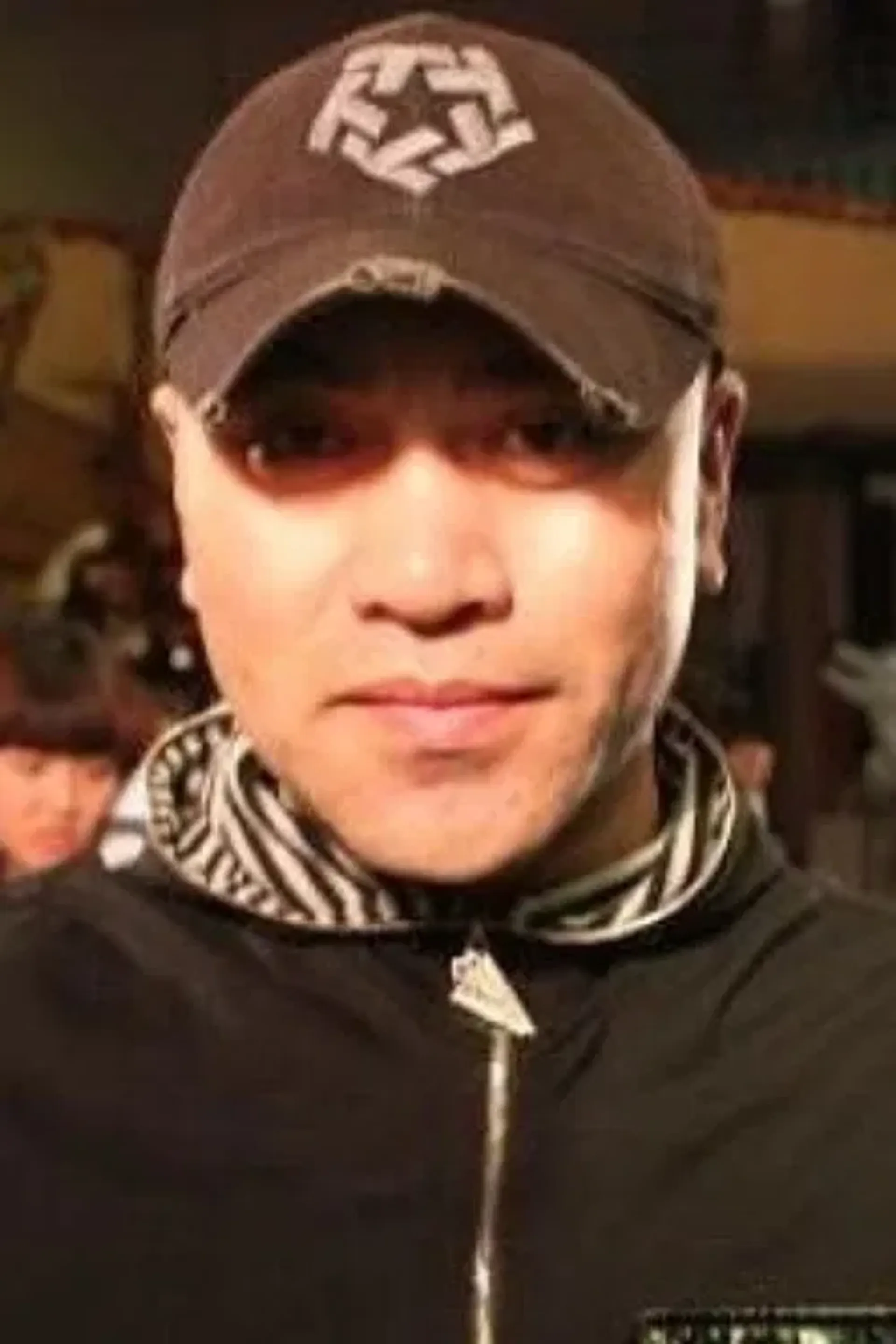 위위