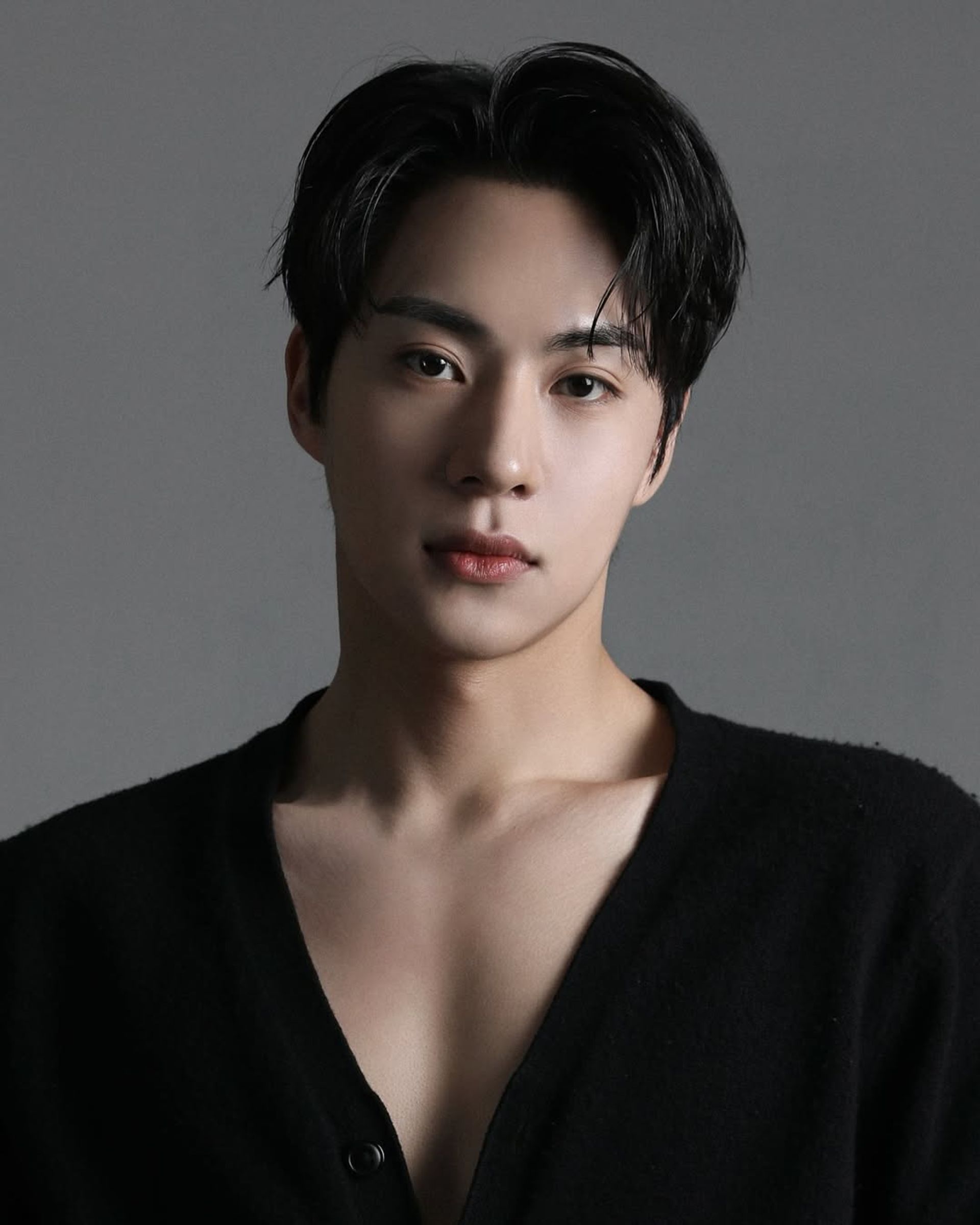 윤이현