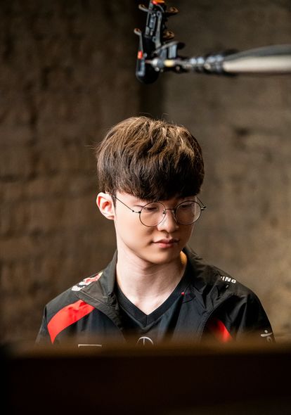 레드불 T1 다큐멘터리: 함께 날아오르다